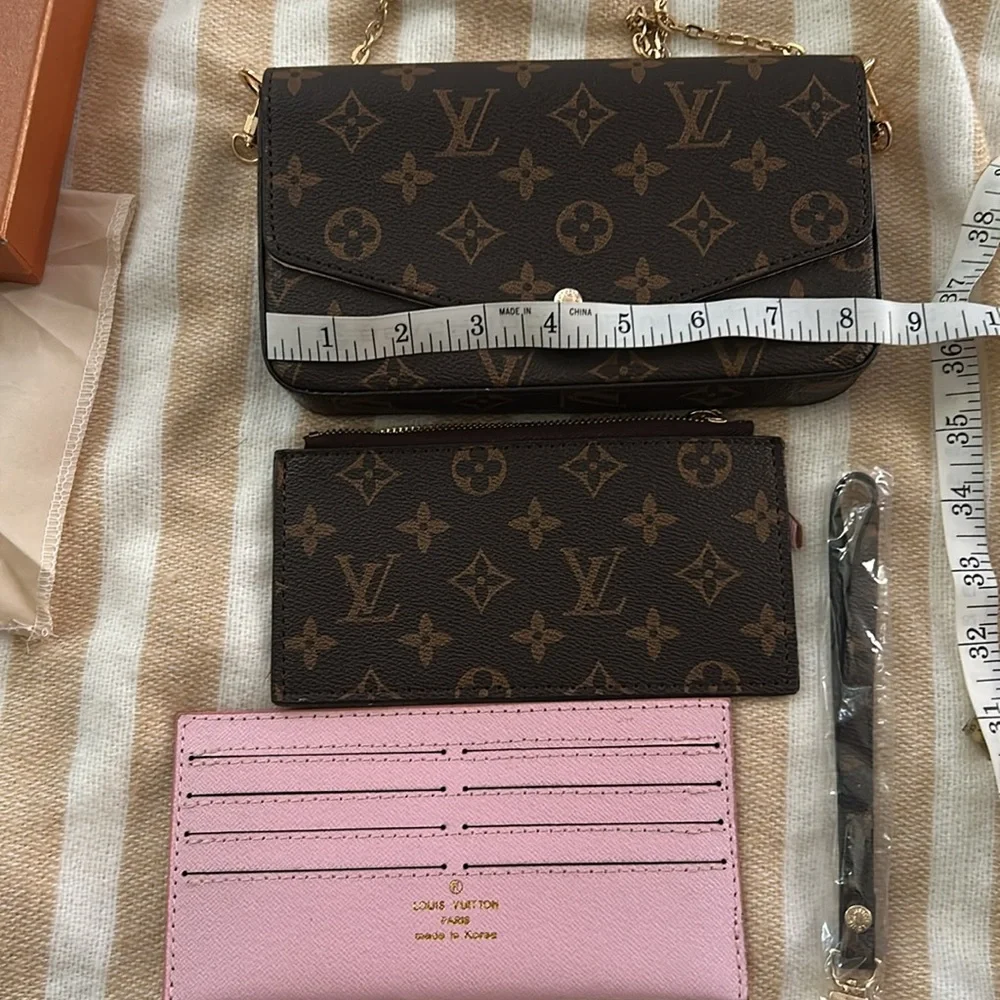 Brown Monogram Bag - Picture 4 of 13